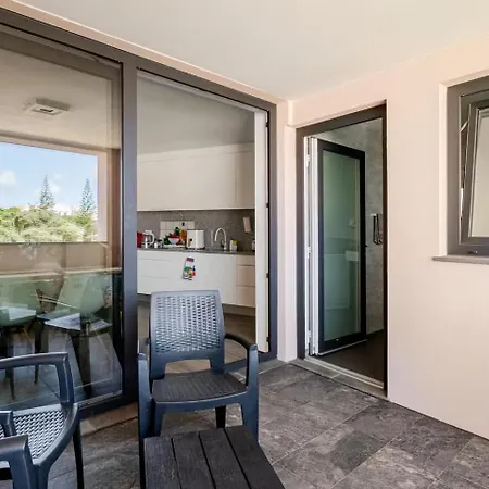 Spacious Seaside A - Faraway *